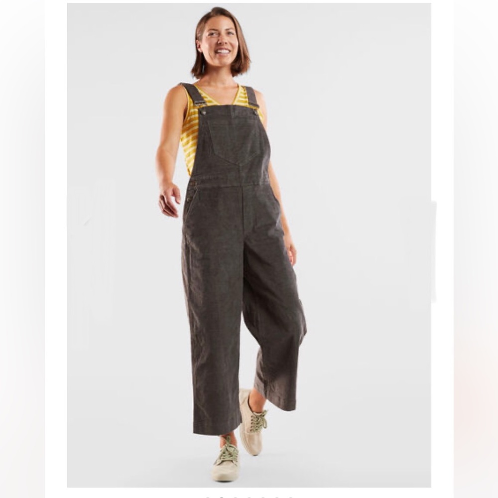 💕 SHOP TALK ORGANIC CORDUROY OVERALLS💕